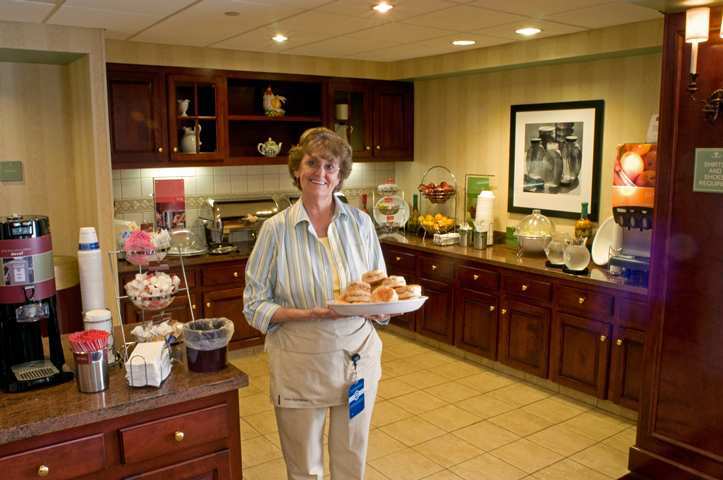 Hampton Inn & Suites Middletown Restaurace fotografie